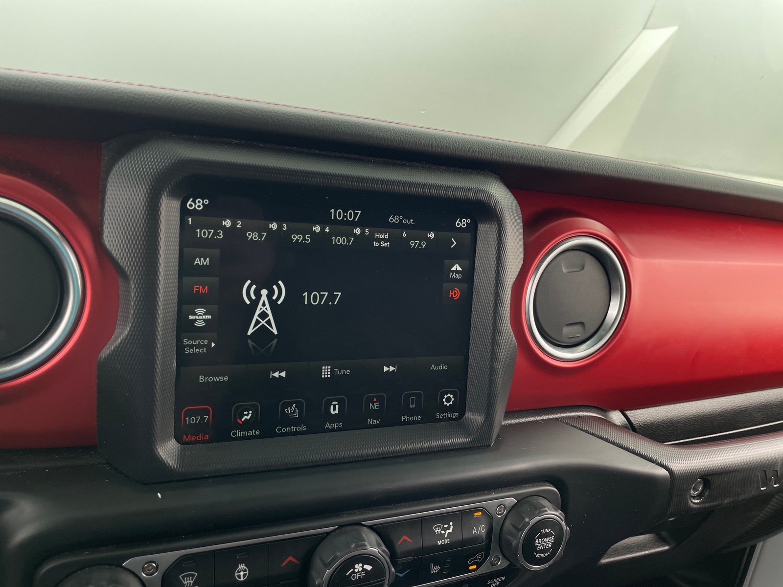 Thumbnail: 2022 Jeep Wrangler - 3