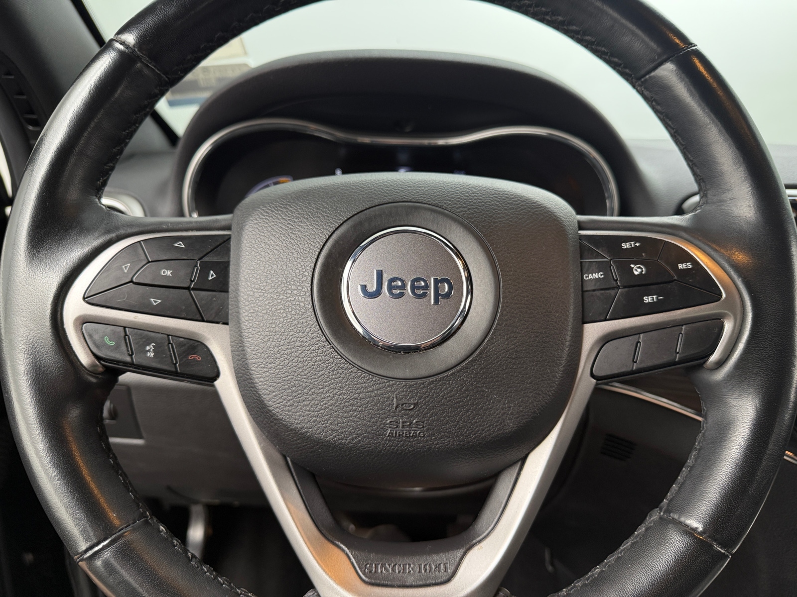 Thumbnail: 2019 Jeep Grand Cherokee - 4