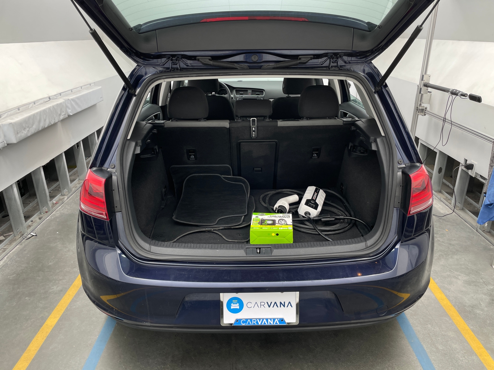 Thumbnail: 2016 Volkswagen e-Golf - 7