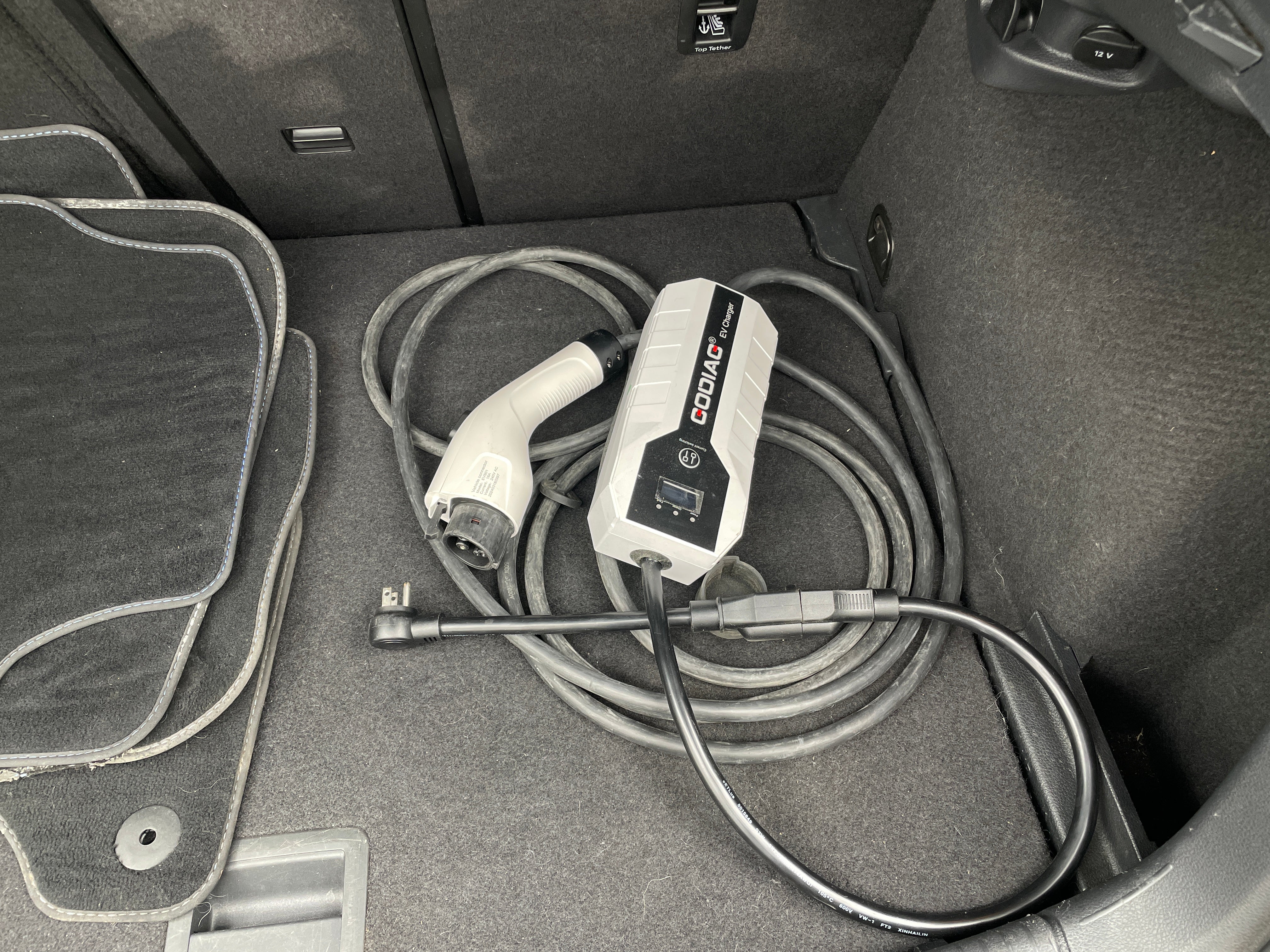 Used 2016 Volkswagen e-Golf e-Golf SE with VIN WVWKP7AU0GW911631 for sale in Auburn, WA