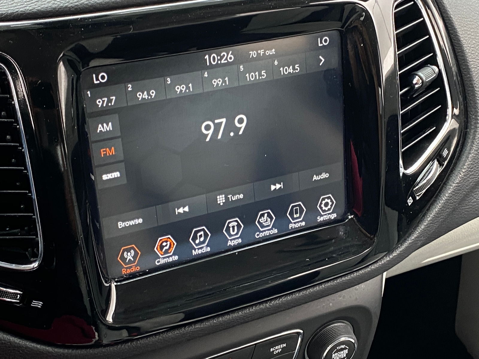 Thumbnail: 2020 Jeep Compass - 4