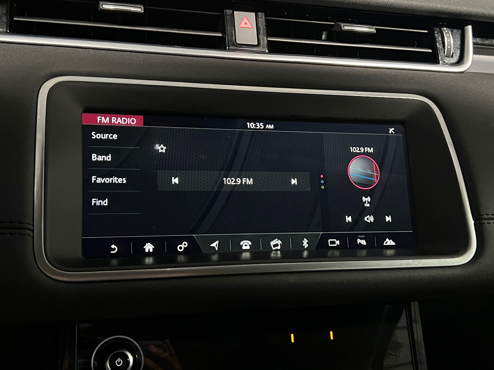 Thumbnail: 2020 Land Rover Range Rover Evoque - 3