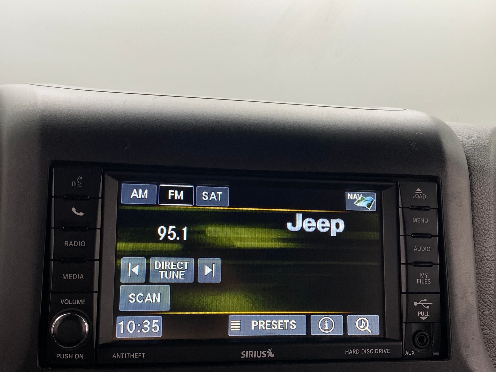 Thumbnail: 2016 Jeep Wrangler - 3