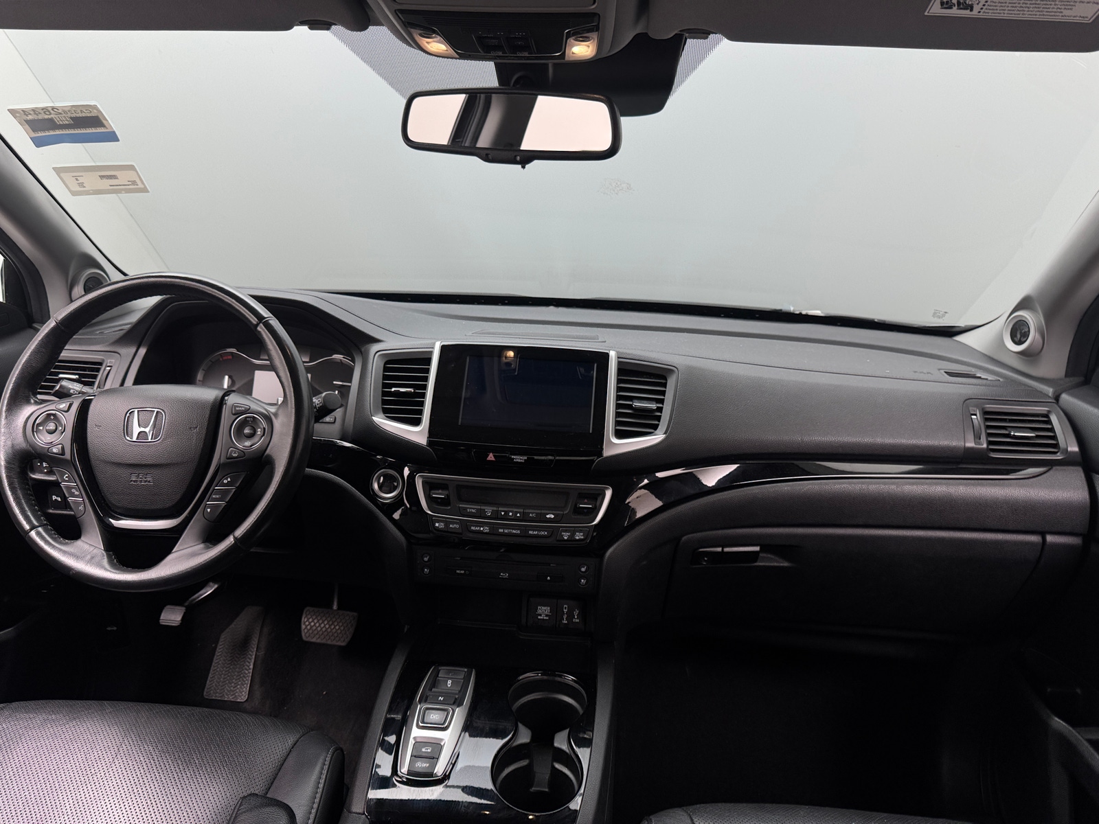 Thumbnail: 2017 Honda Pilot - 2