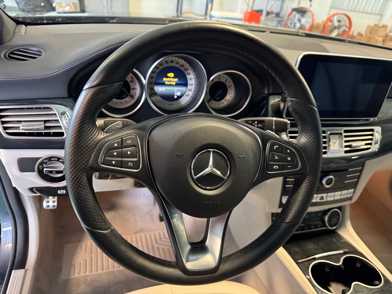 Thumbnail: 2016 Mercedes-Benz CLS - 4
