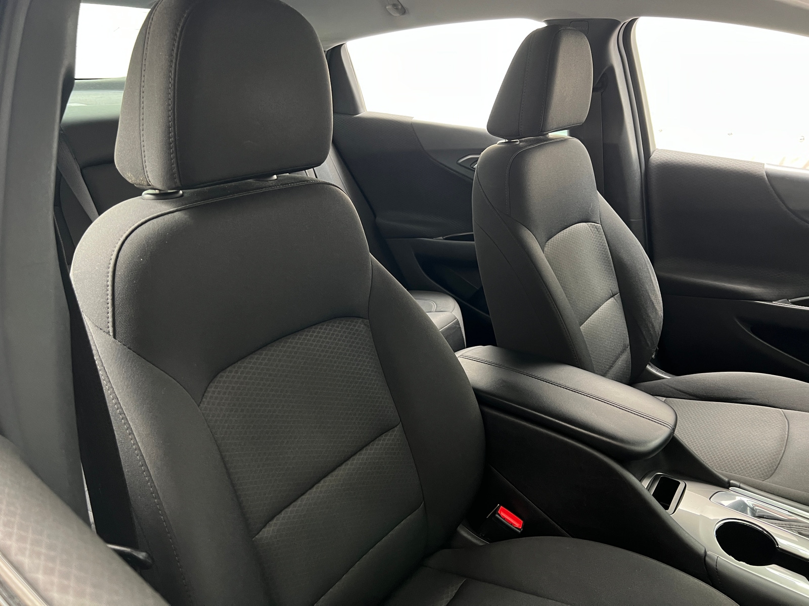 Thumbnail: 2016 Chevrolet Malibu - 2