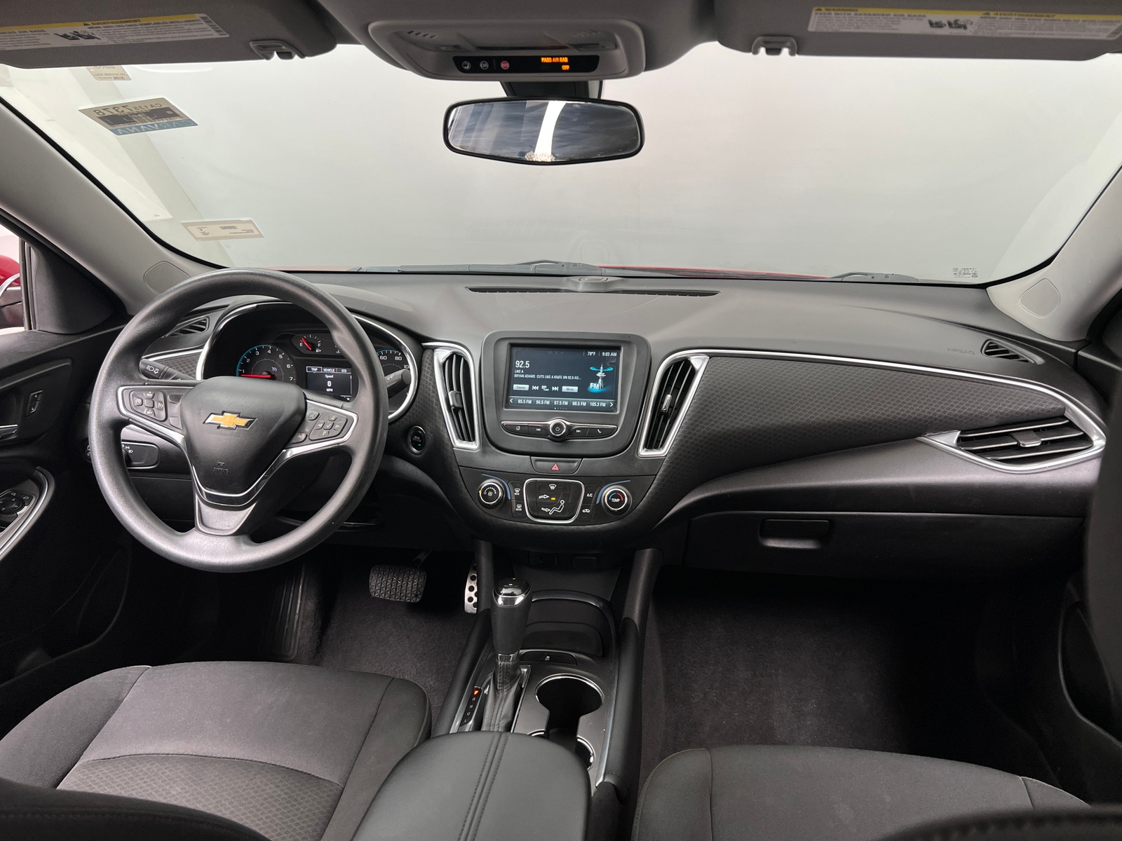 Thumbnail: 2016 Chevrolet Malibu - 3