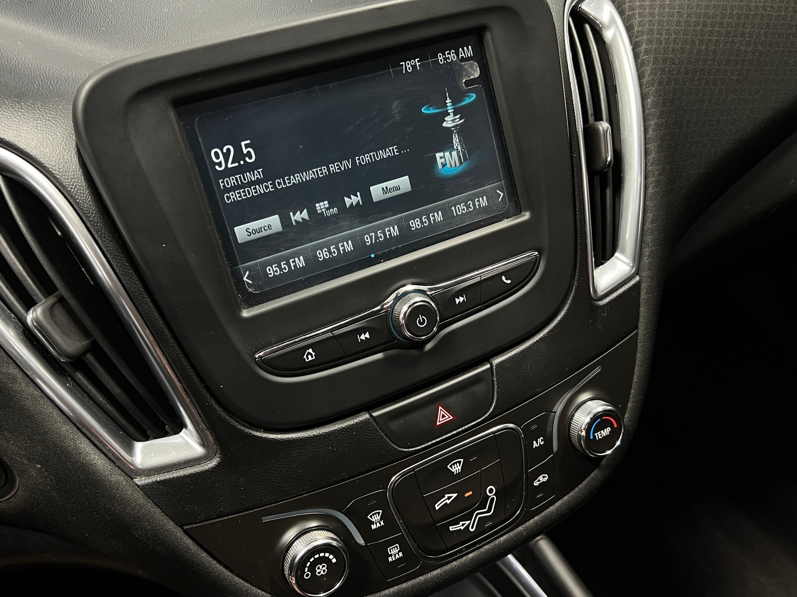 Thumbnail: 2016 Chevrolet Malibu - 4