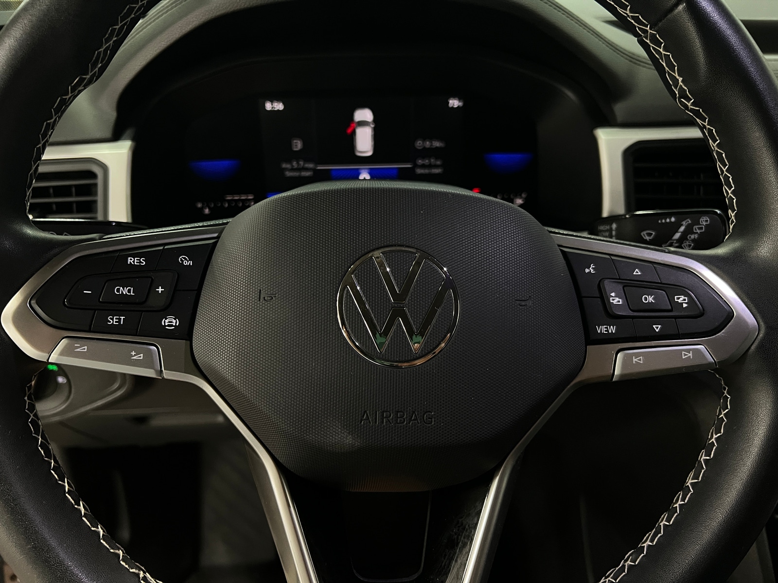 Thumbnail: 2023 Volkswagen Atlas - 5