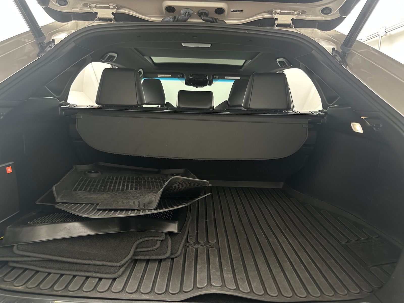 Thumbnail: 2021 Toyota Venza - 6