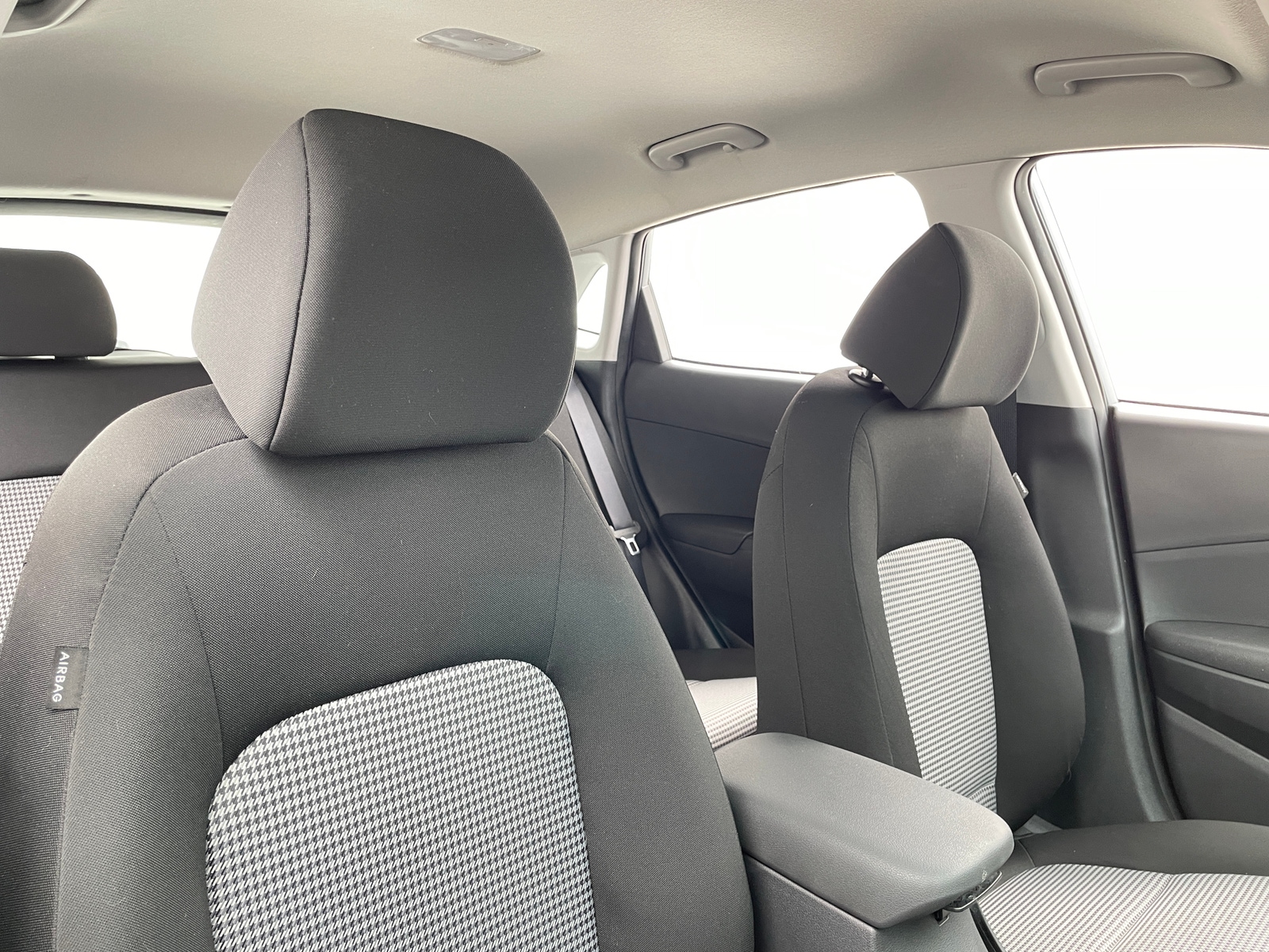 Thumbnail: 2020 Hyundai Kona - 2
