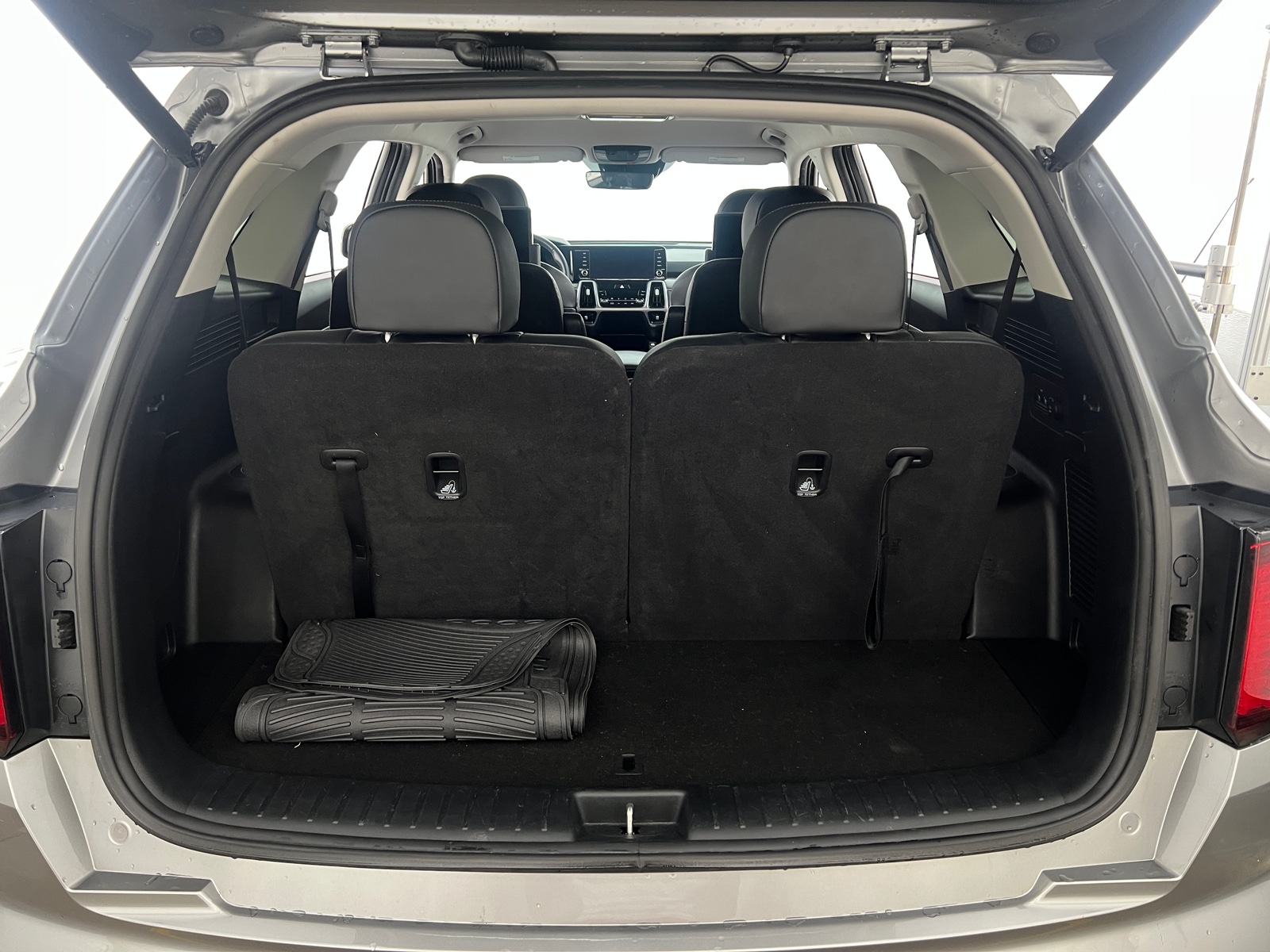 Thumbnail: 2023 Kia Sorento - 6