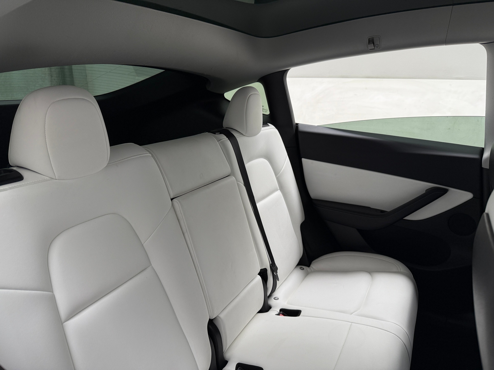 Thumbnail: 2021 Tesla Model Y - 4