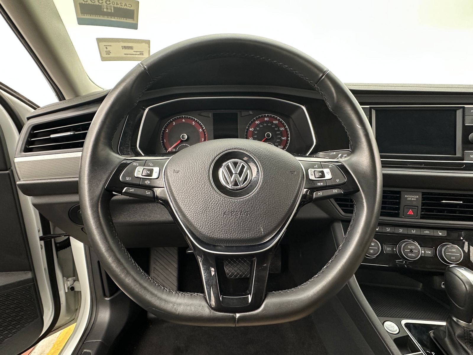 Thumbnail: 2019 Volkswagen Jetta - 4