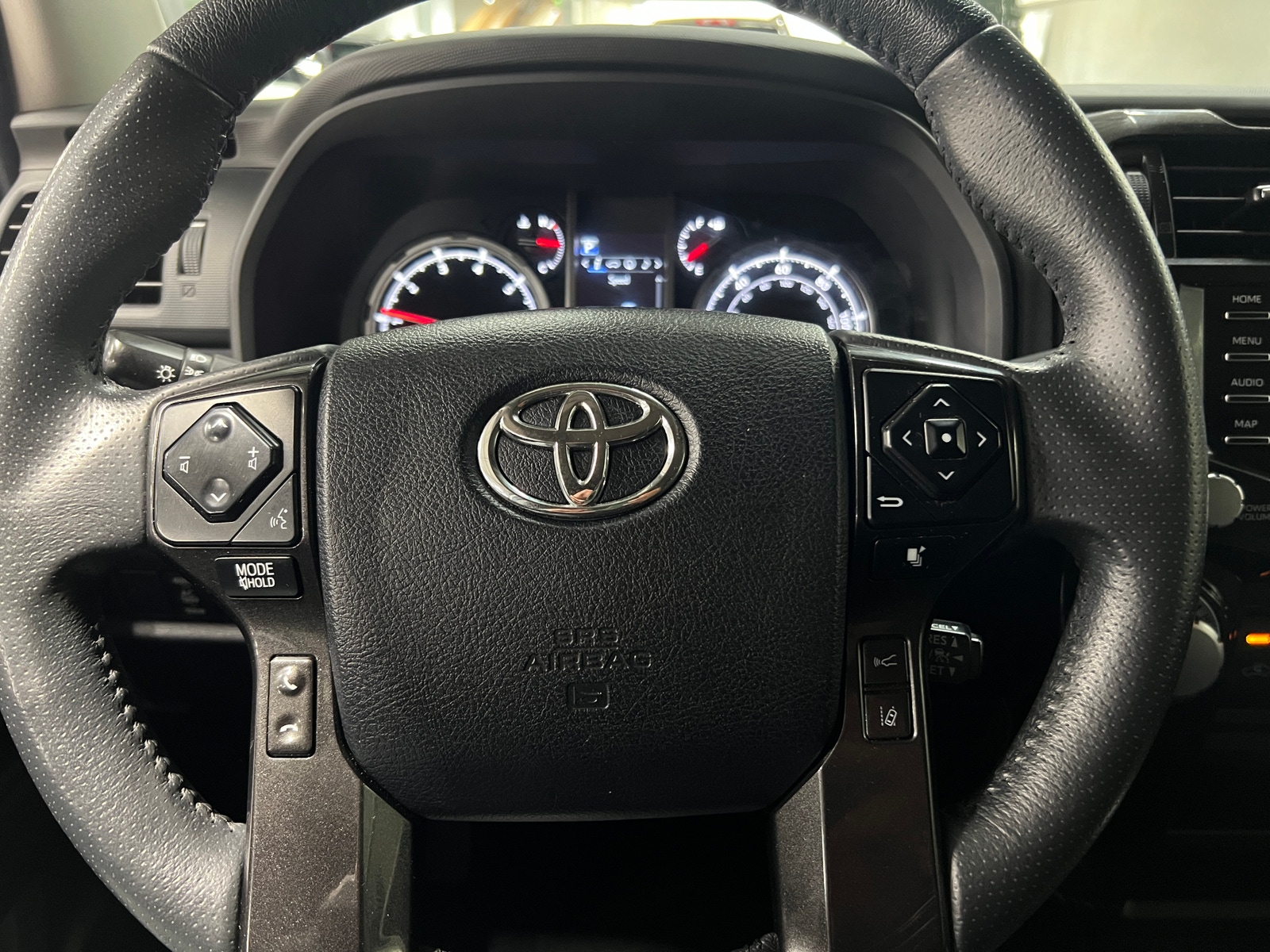 Thumbnail: 2022 Toyota 4Runner - 4