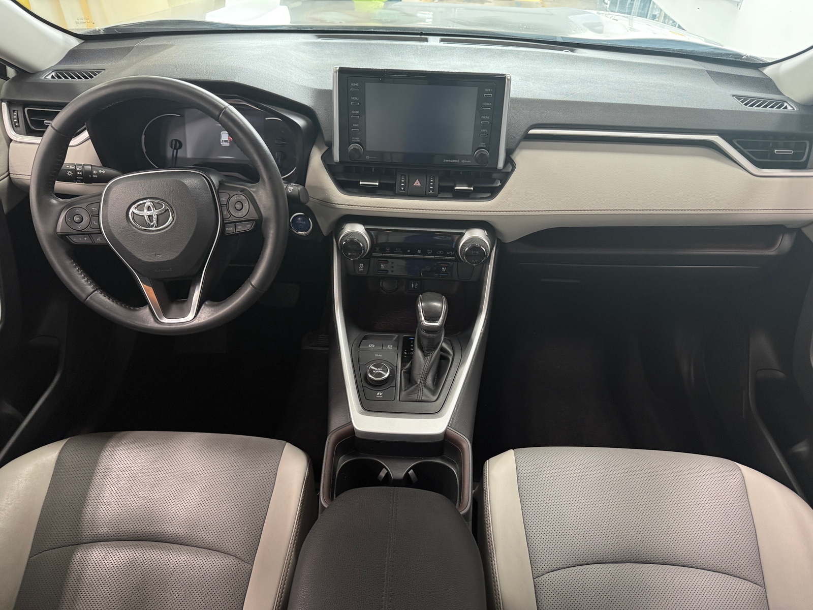Thumbnail: 2019 Toyota RAV4 - 2
