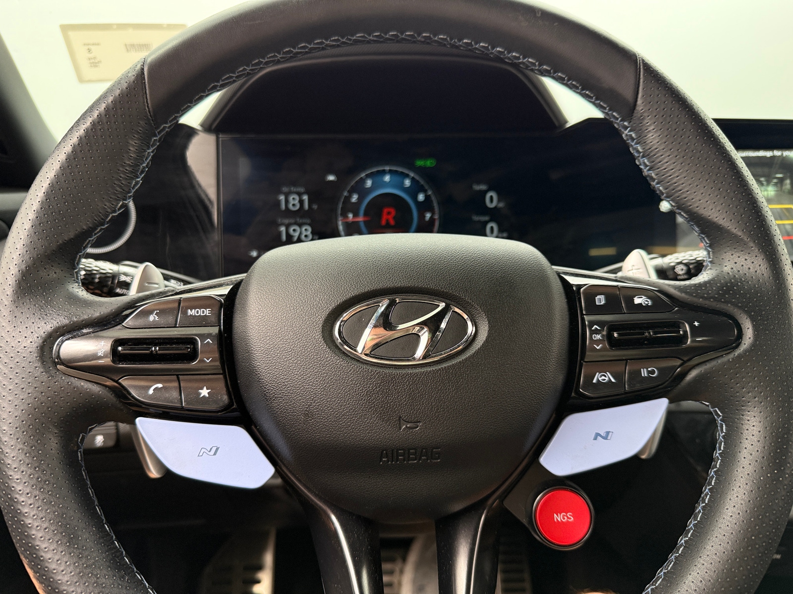 Thumbnail: 2023 Hyundai Elantra - 4