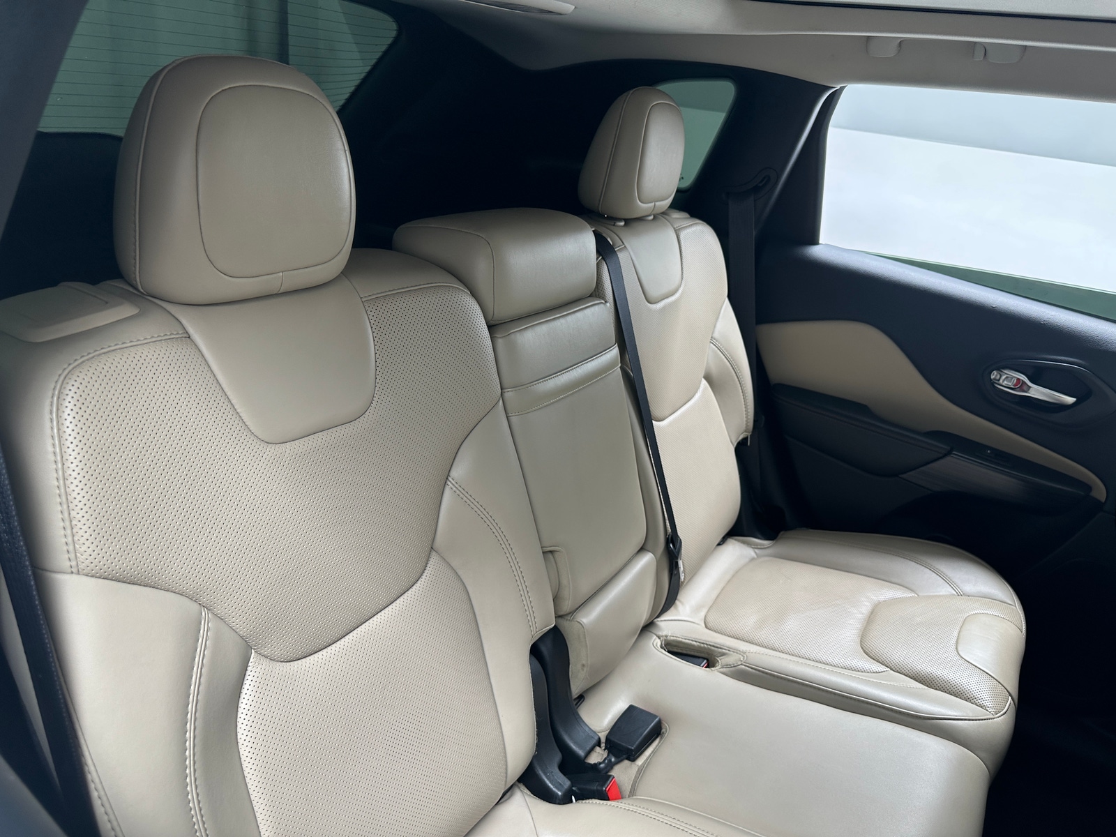 Thumbnail: 2016 Jeep Cherokee - 5