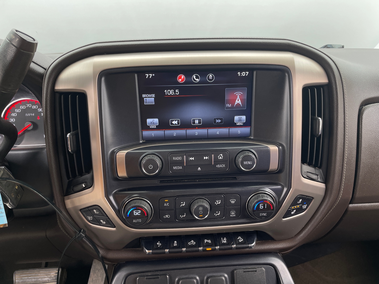 Thumbnail: 2015 GMC Sierra 1500 - 3
