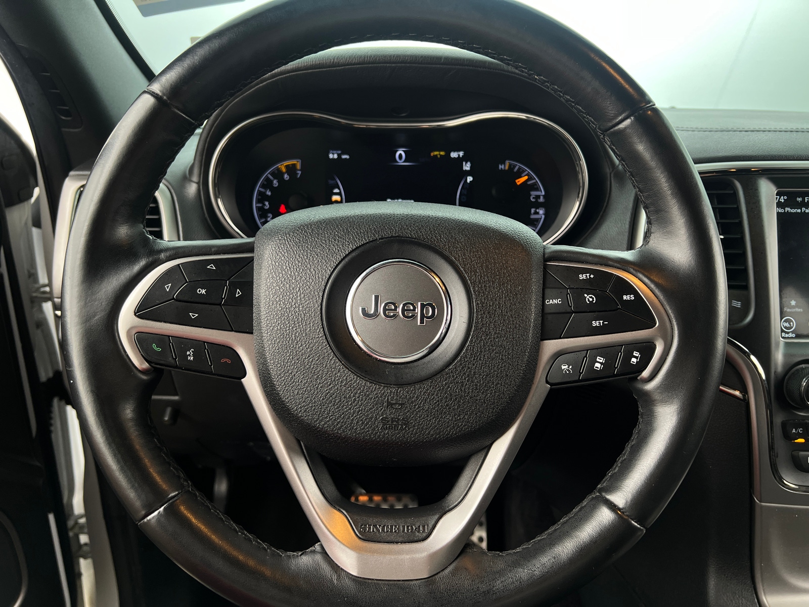 Thumbnail: 2018 Jeep Grand Cherokee - 4