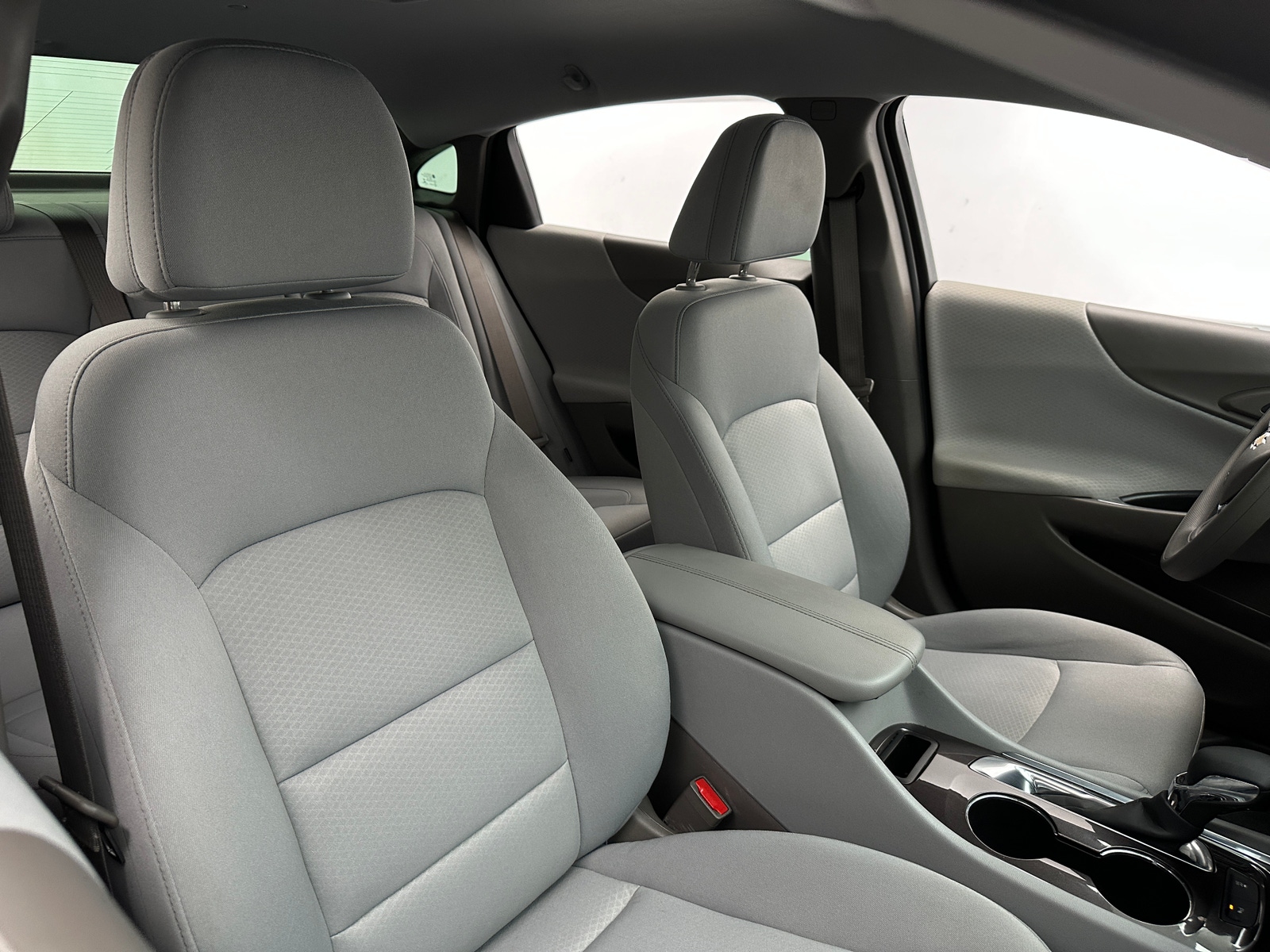 Thumbnail: 2021 Chevrolet Malibu - 2