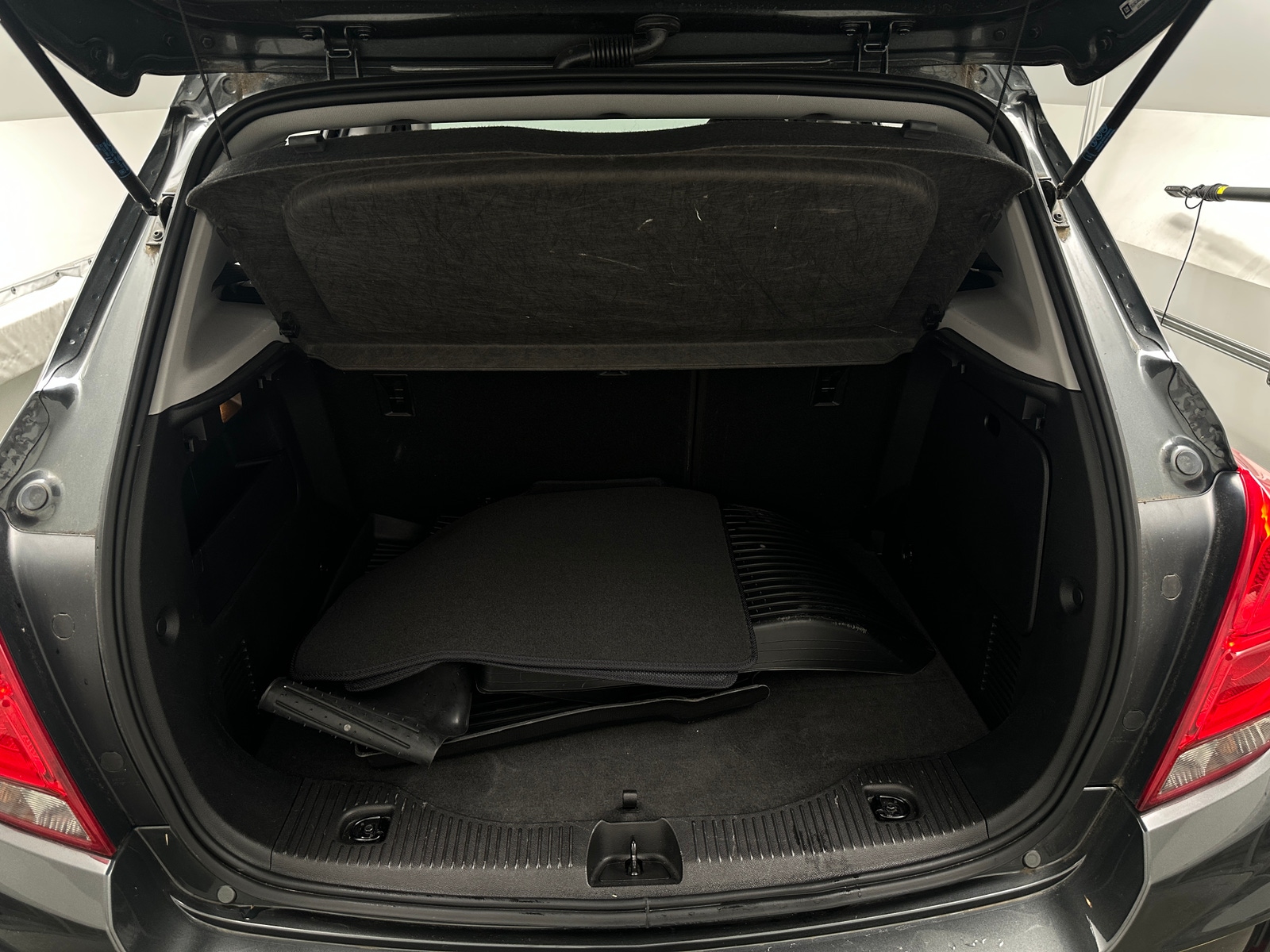 Thumbnail: 2020 Chevrolet Trax - 7