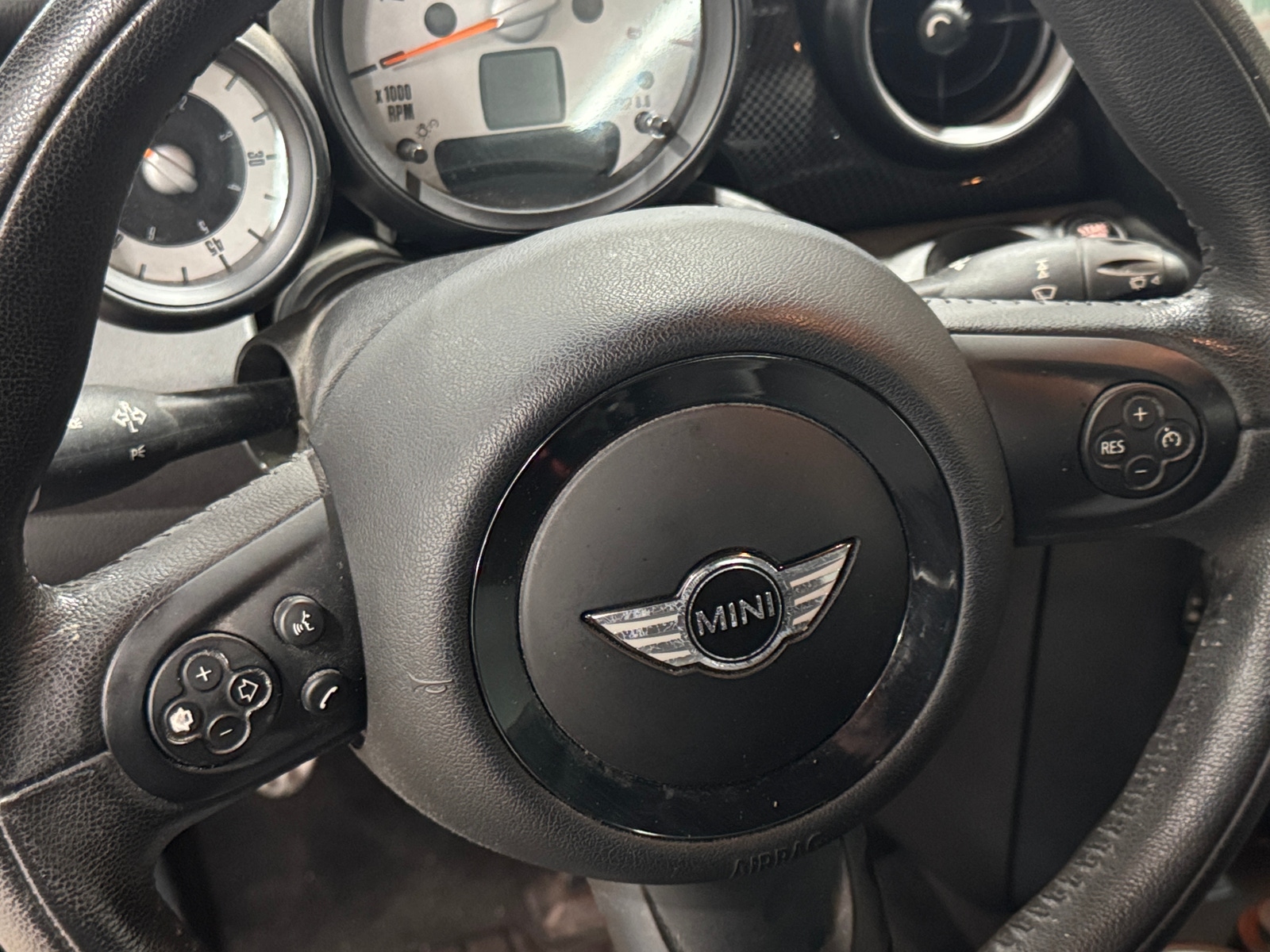 Thumbnail: 2013 MINI Cooper Roadster - 4