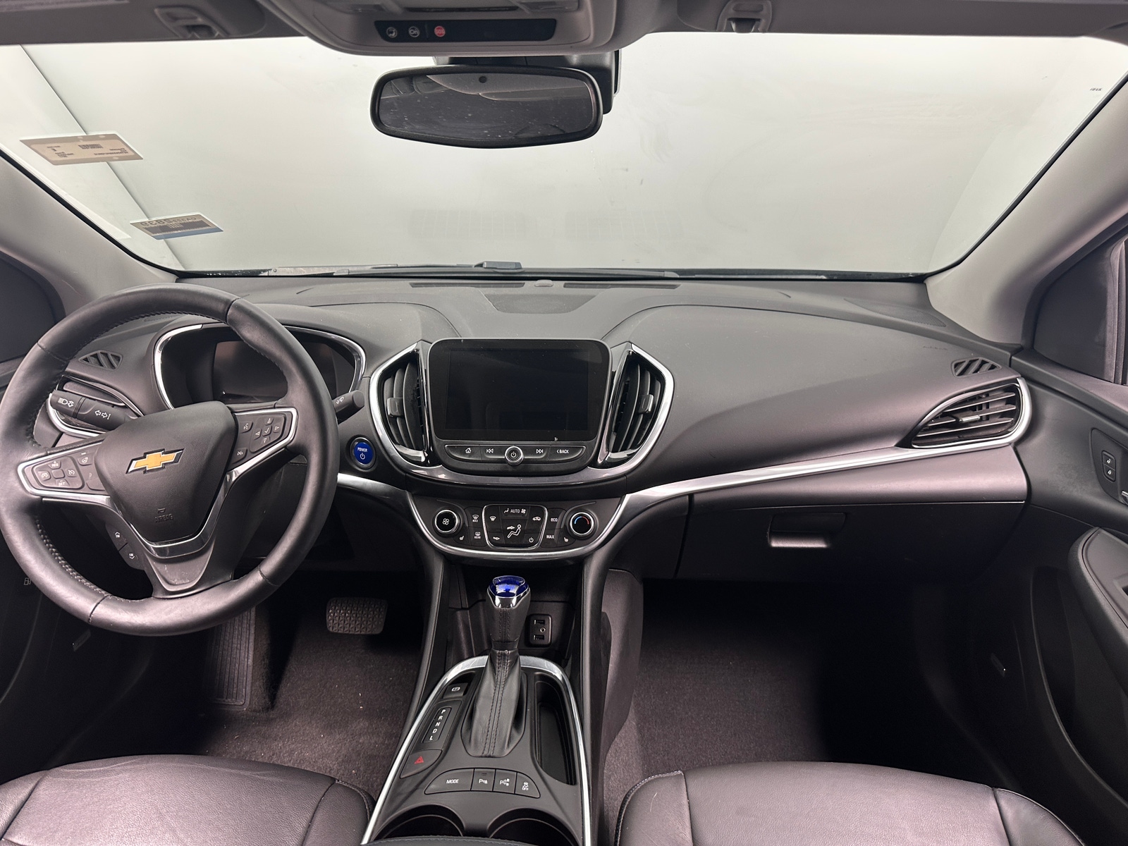 Thumbnail: 2017 Chevrolet Volt - 2