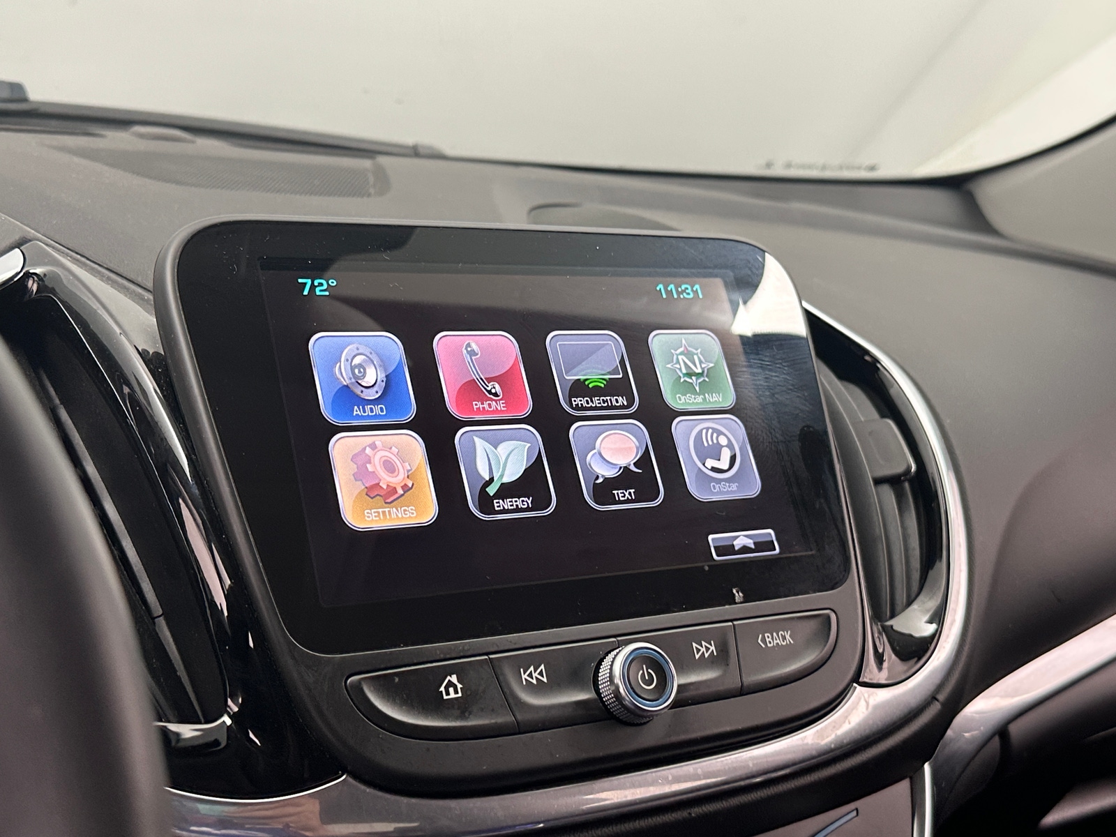 Thumbnail: 2017 Chevrolet Volt - 3