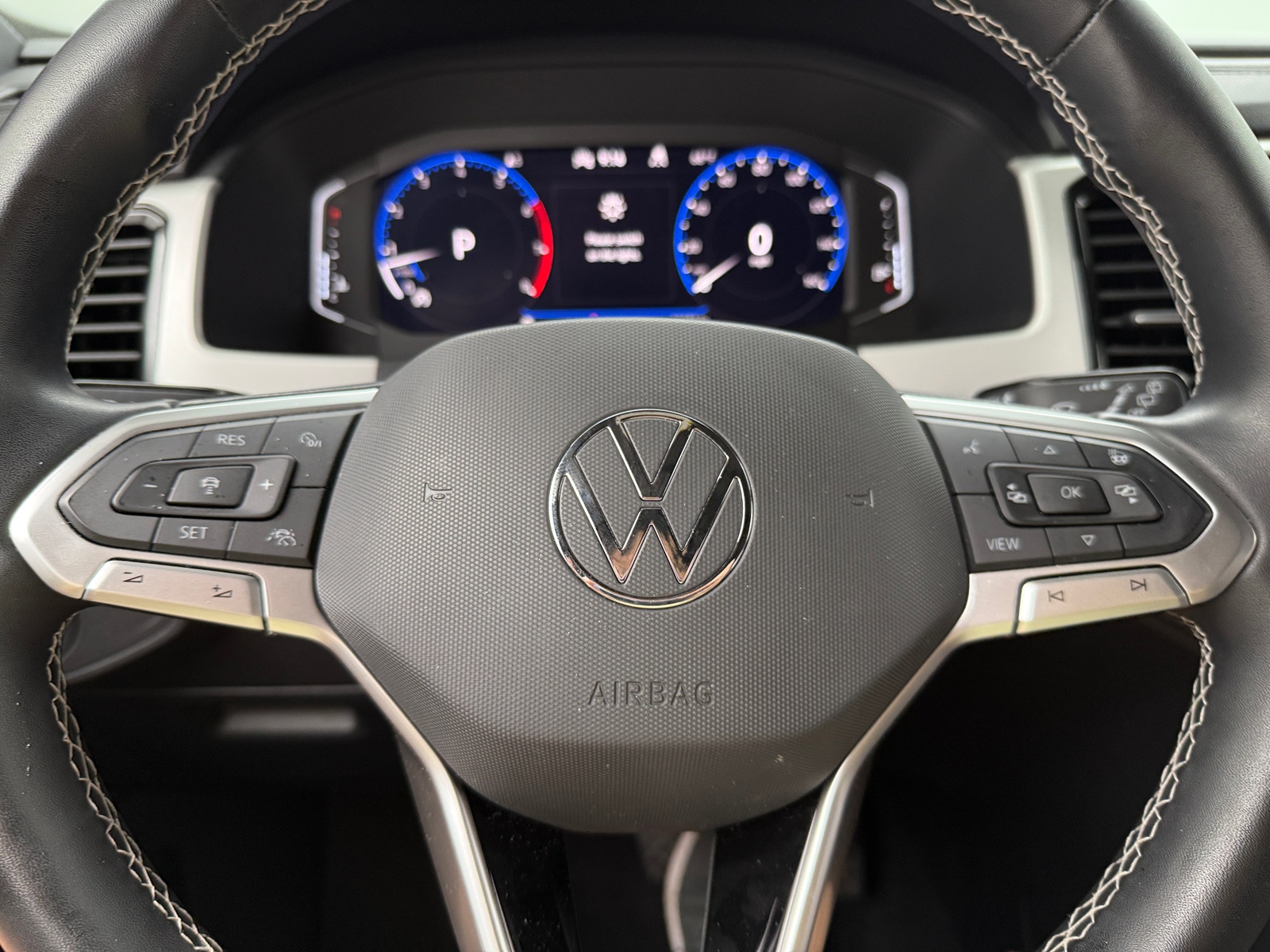 Thumbnail: 2021 Volkswagen Atlas - 4