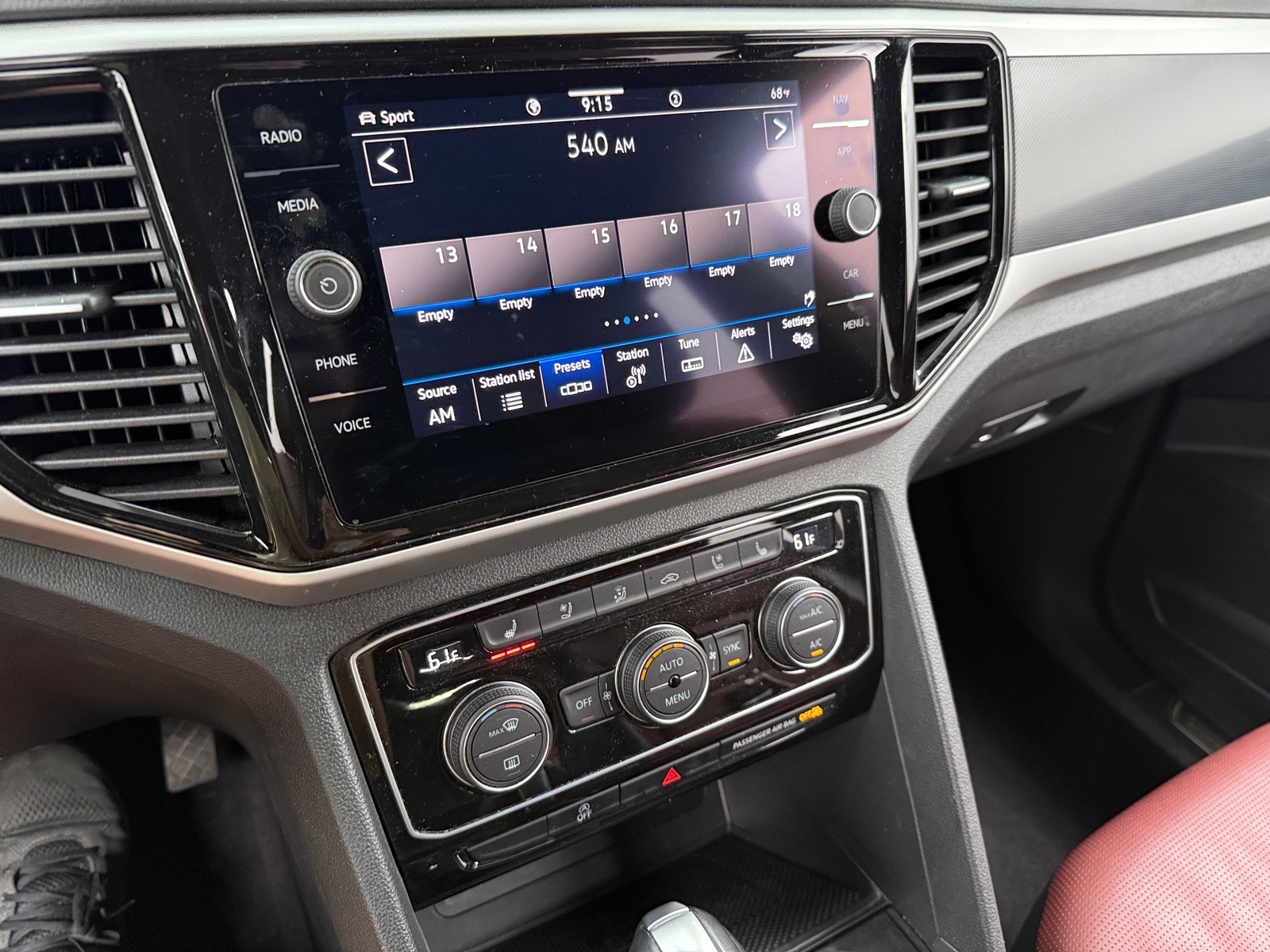 Thumbnail: 2021 Volkswagen Atlas - 3