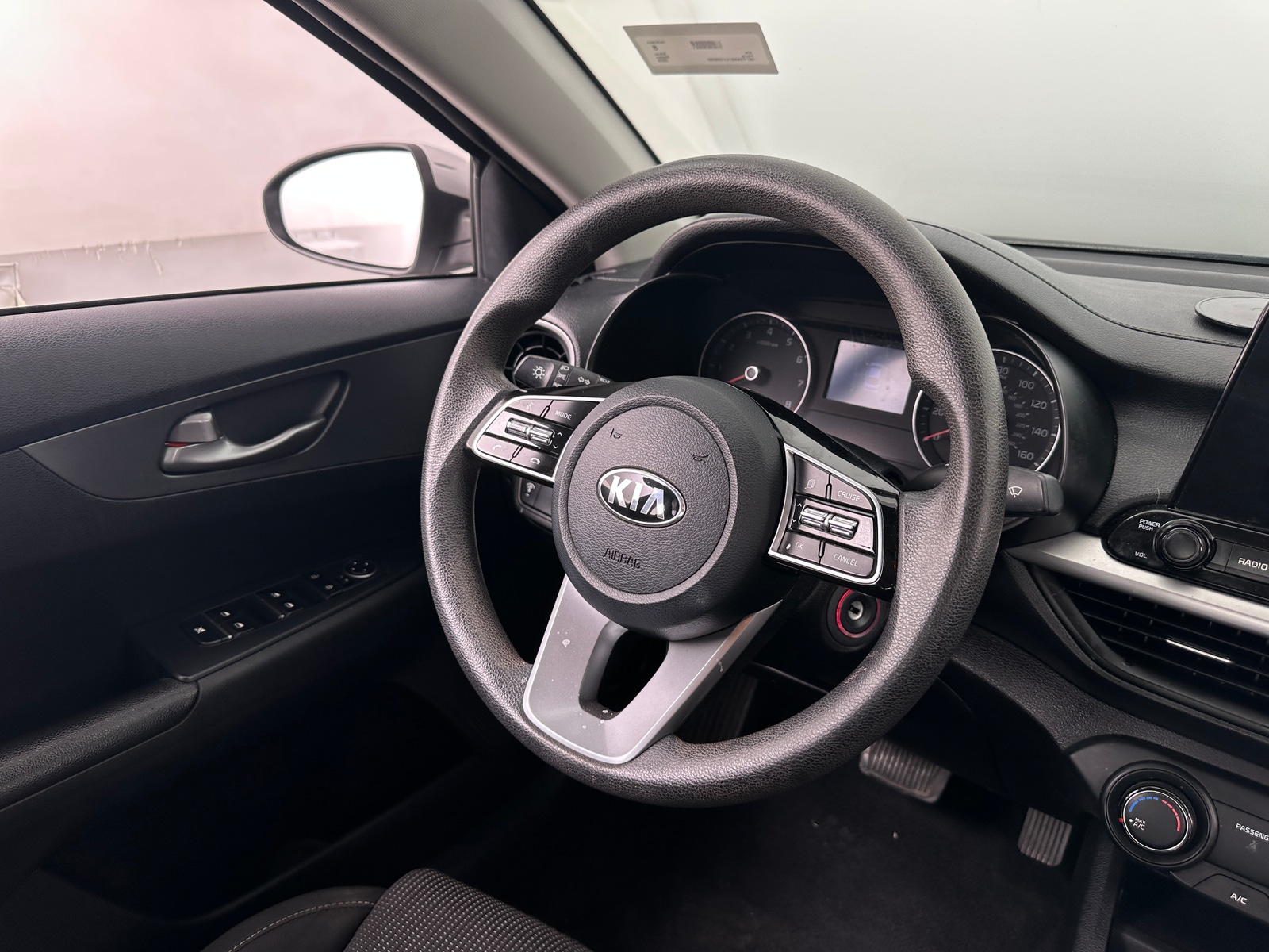 Thumbnail: 2020 Kia Forte - 5