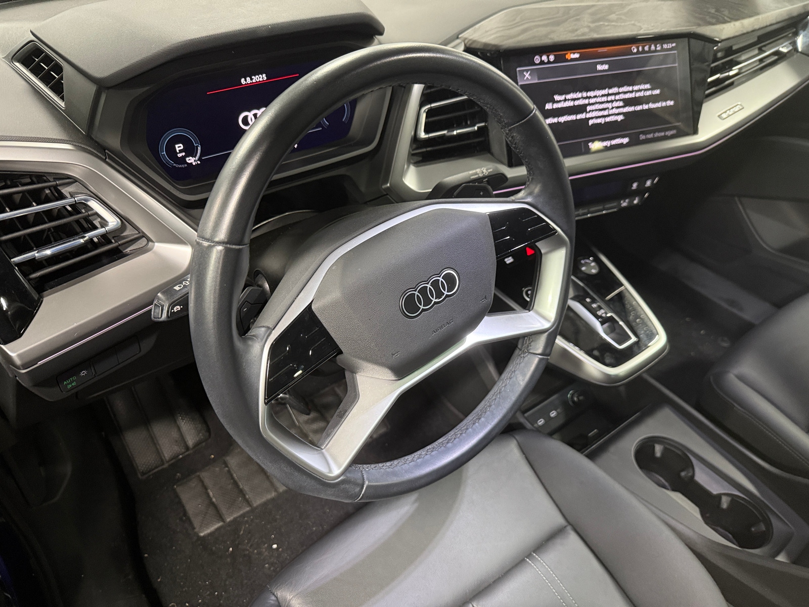 Thumbnail: 2023 Audi Q4 e-tron - 4