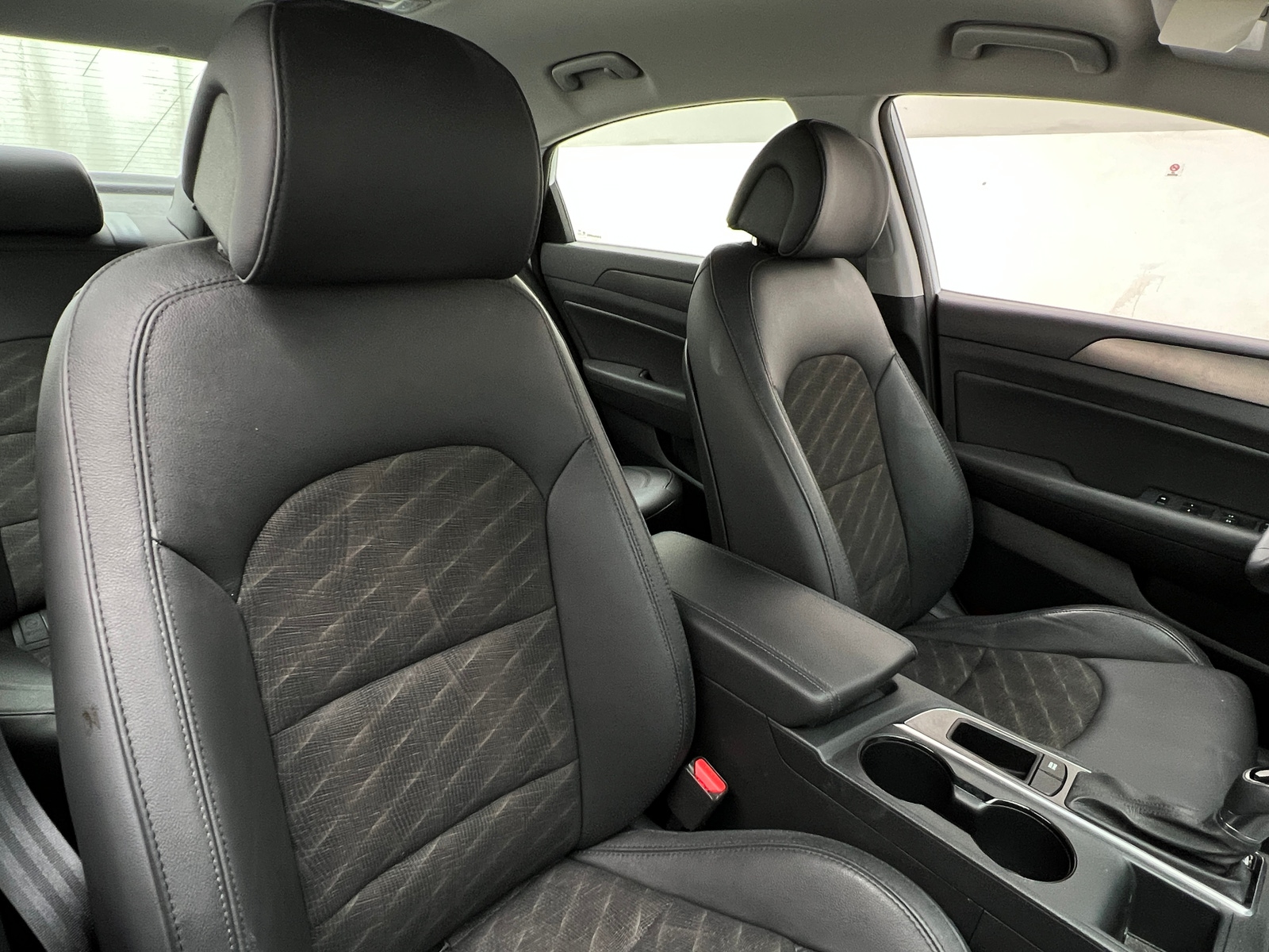 Thumbnail: 2016 Hyundai Sonata - 2