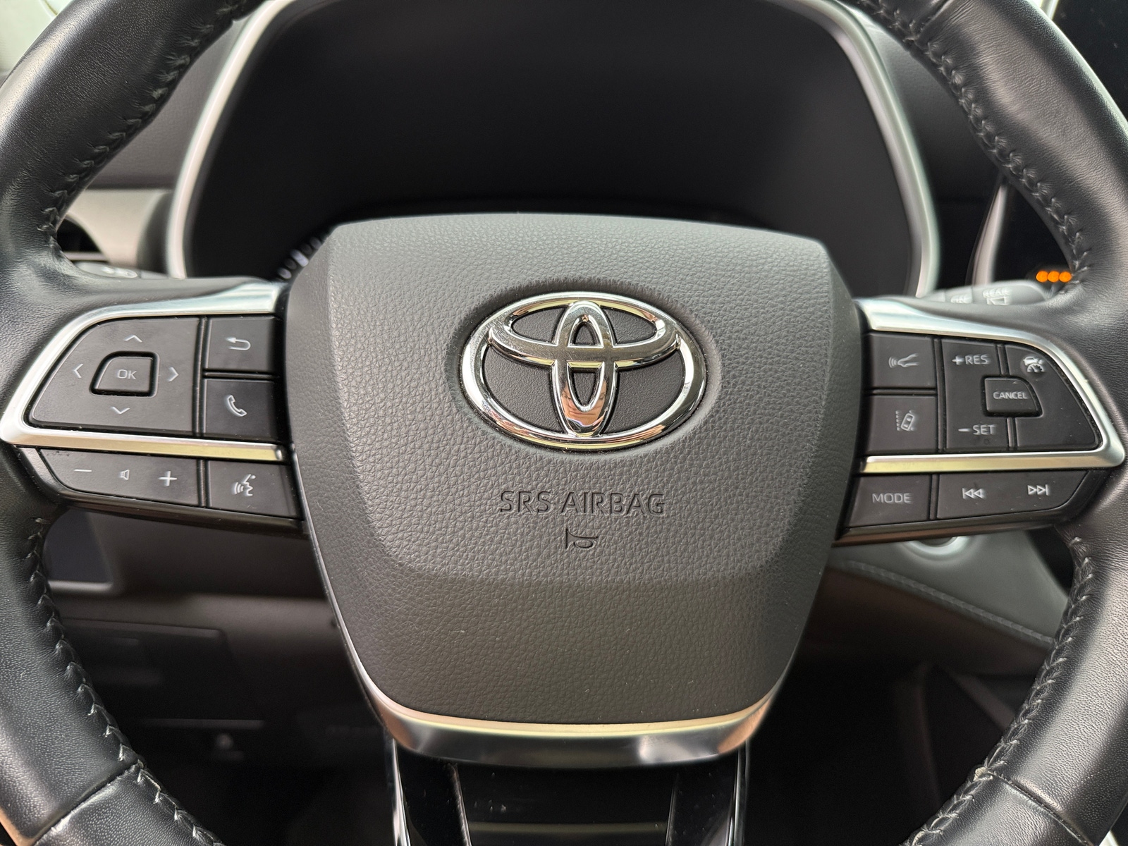 Thumbnail: 2021 Toyota Highlander - 4