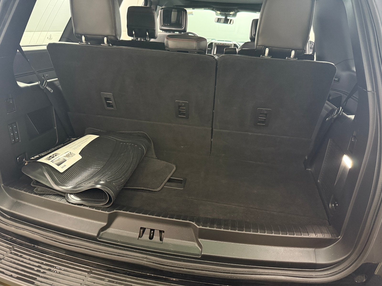 Thumbnail: 2019 Ford Expedition - 6