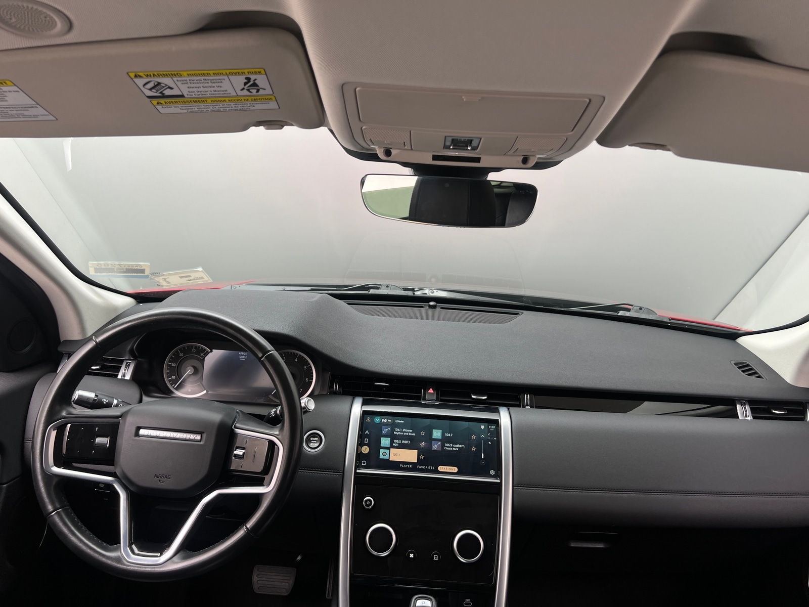 Thumbnail: 2022 Land Rover Discovery Sport - 2