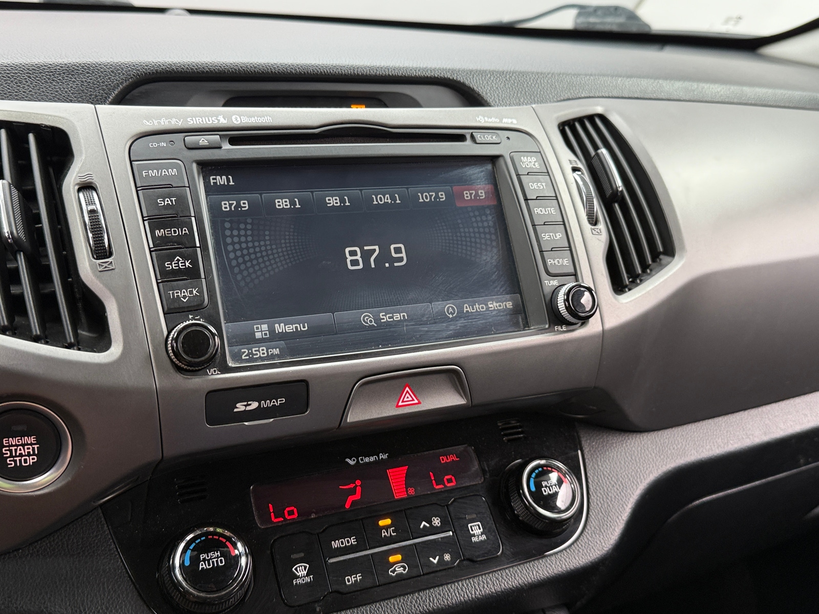 Thumbnail: 2014 Kia Sportage - 3