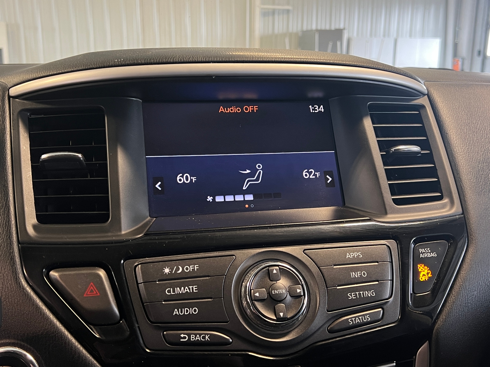 Thumbnail: 2019 Nissan Pathfinder - 4