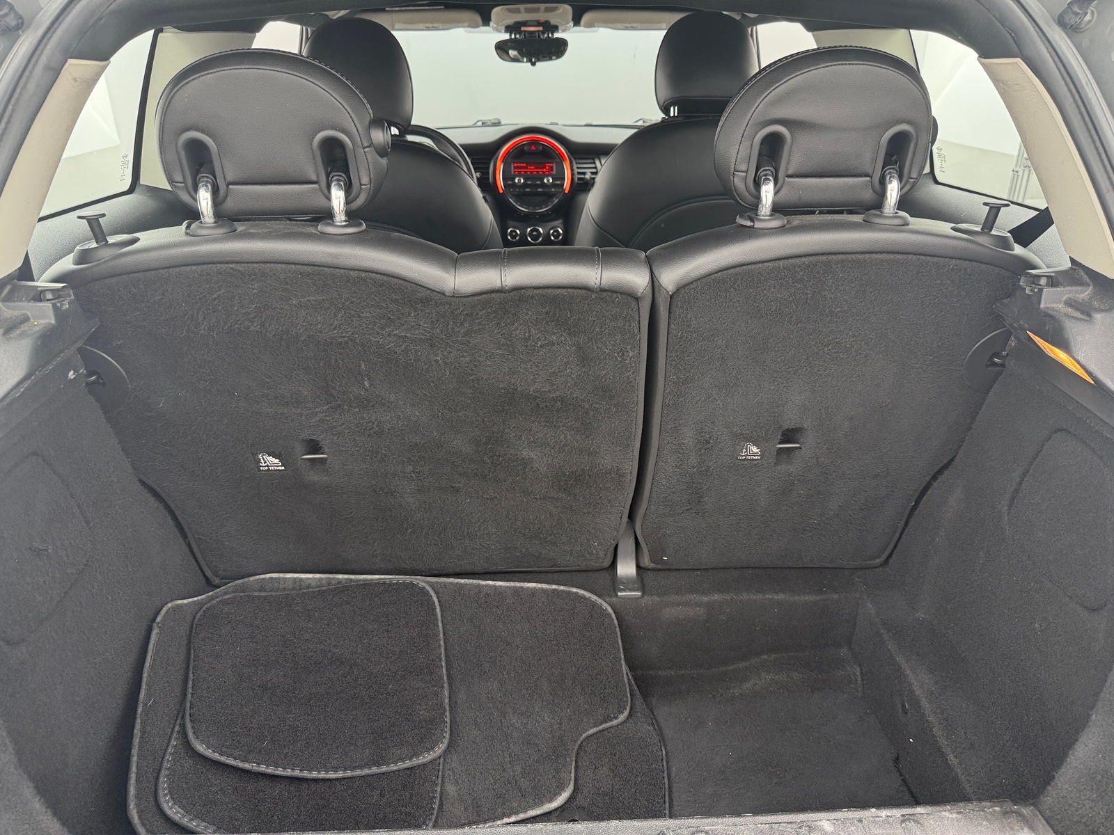 Thumbnail: 2015 MINI Cooper Hardtop - 6