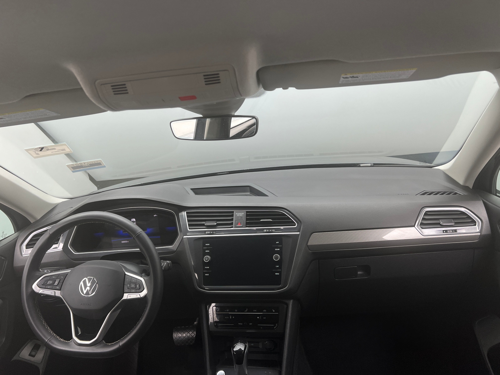 Thumbnail: 2024 Volkswagen Tiguan - 2