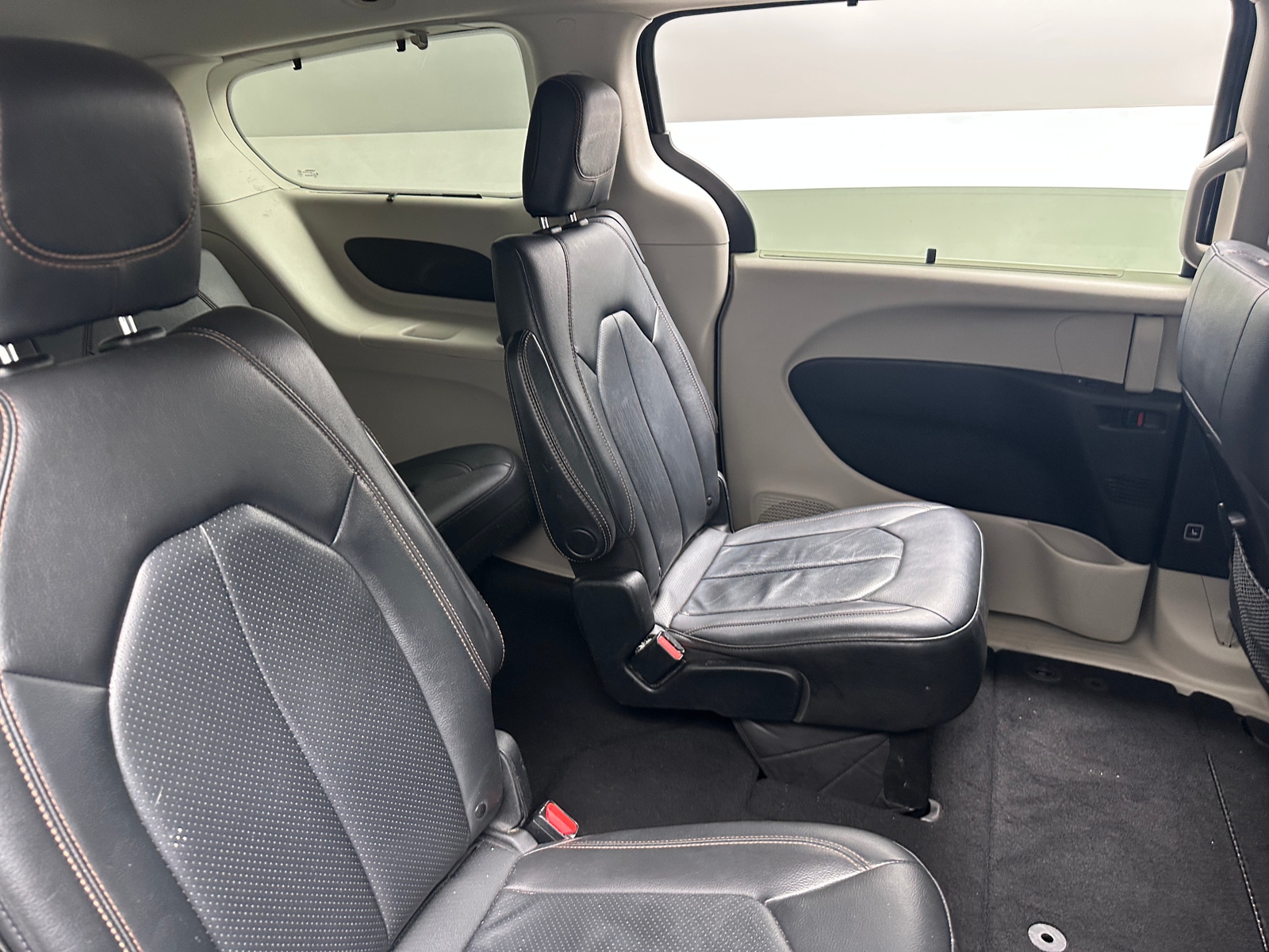 Thumbnail: 2020 Chrysler Pacifica - 5