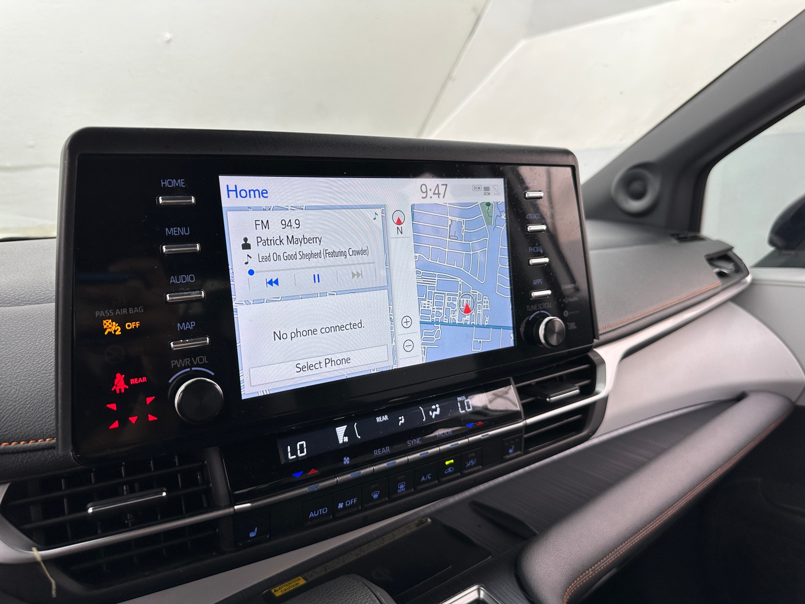 Thumbnail: 2023 Toyota Sienna - 3
