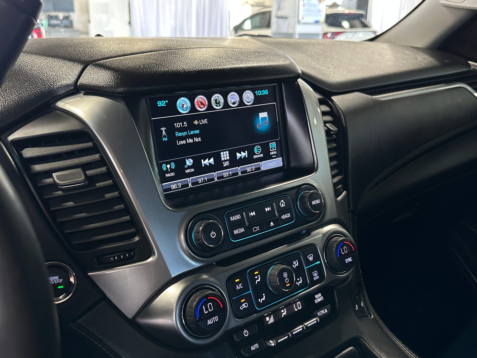 Thumbnail: 2017 Chevrolet Tahoe - 3