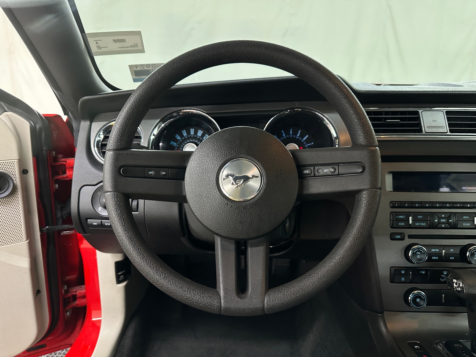 Thumbnail: 2011 Ford Mustang - 5
