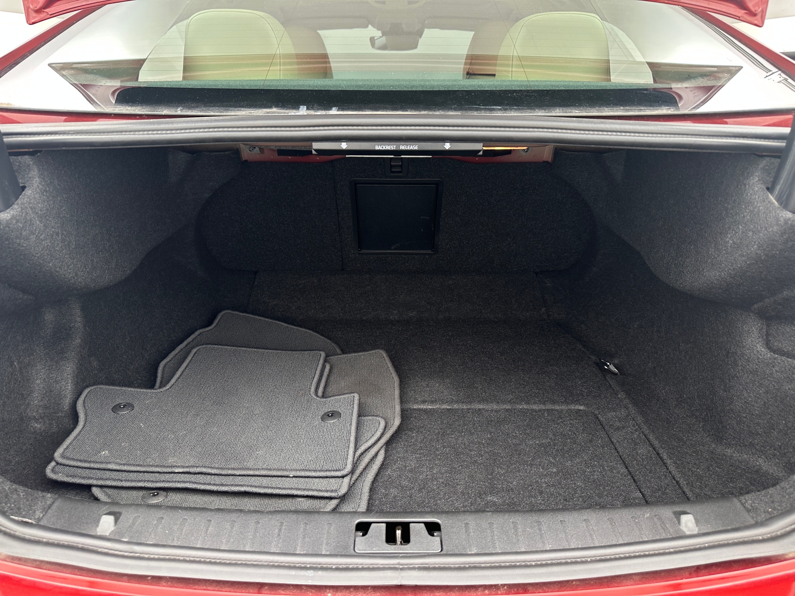 Thumbnail: 2016 Volvo S60 - 6