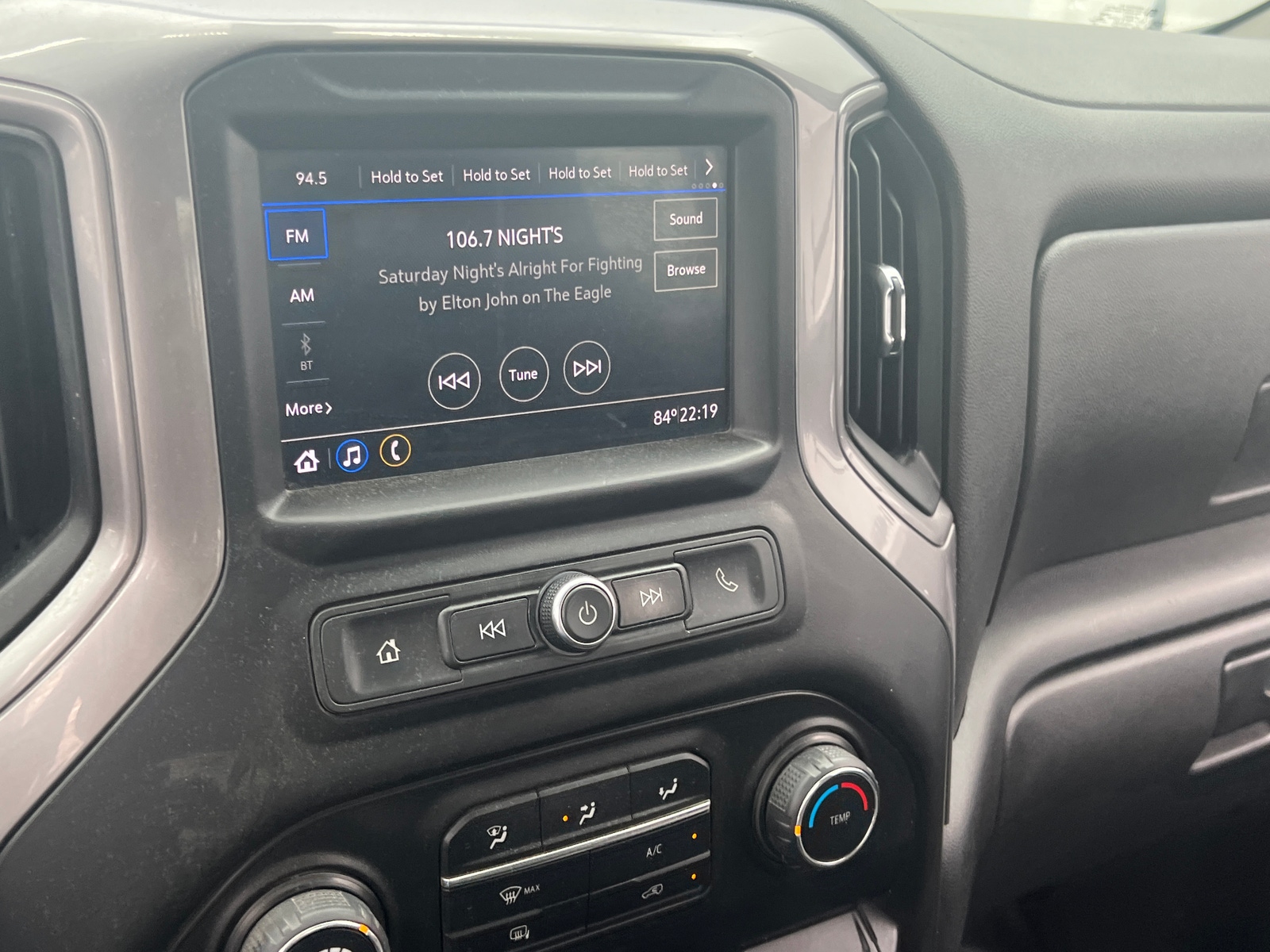 Thumbnail: 2021 Chevrolet Silverado 1500 - 3