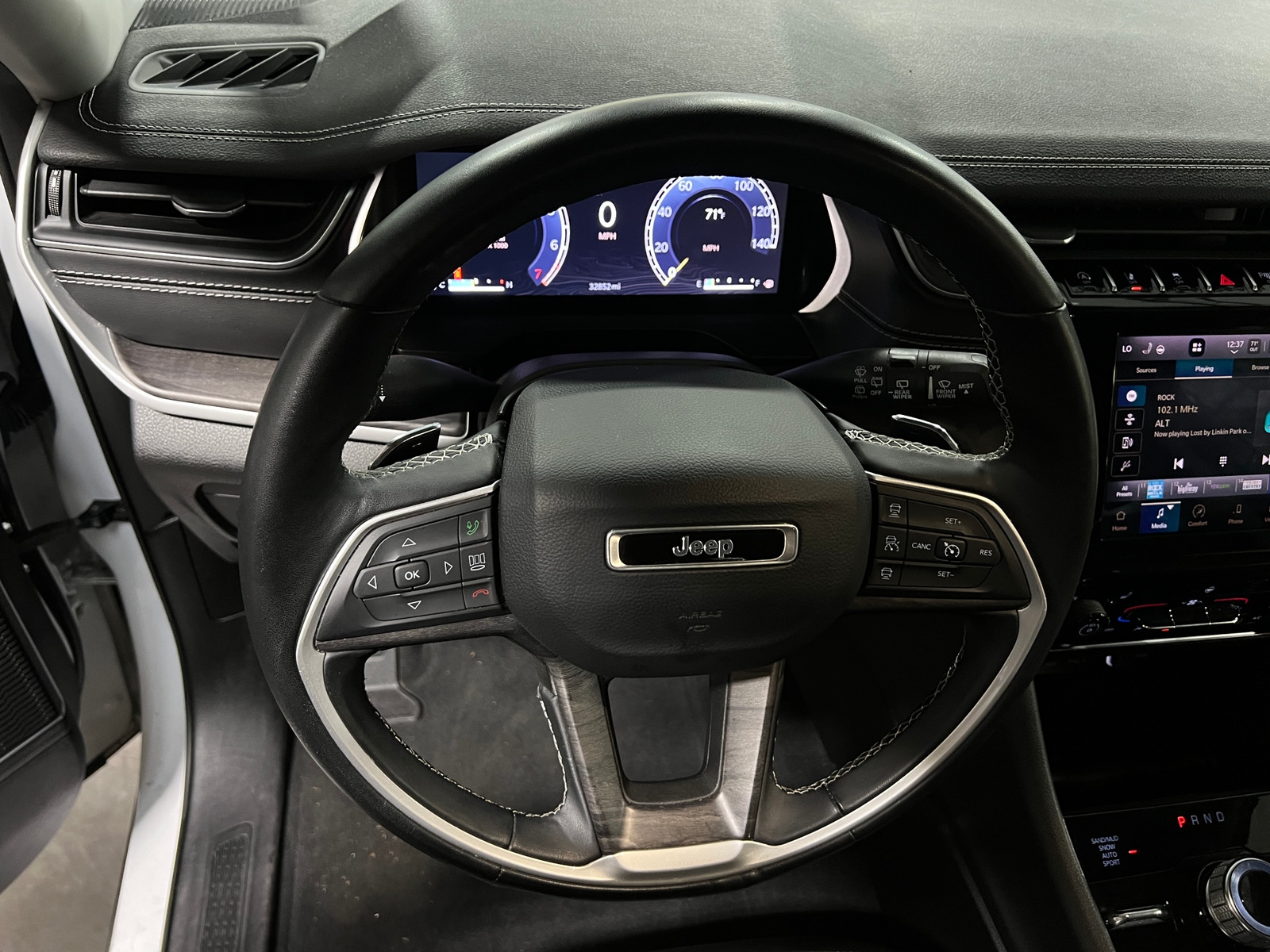 Thumbnail: 2022 Jeep Grand Cherokee - 4