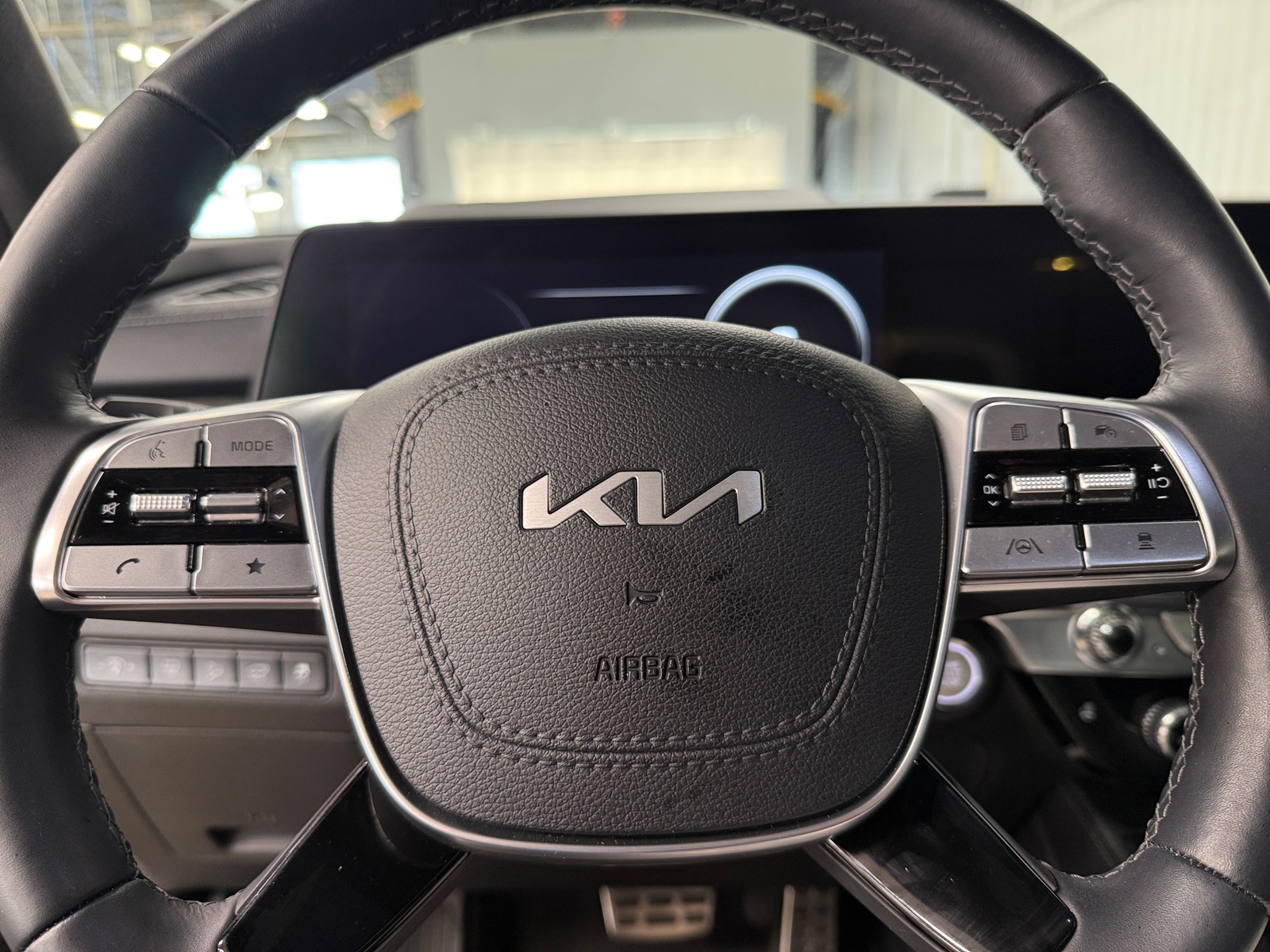 Thumbnail: 2024 Kia Telluride - 4