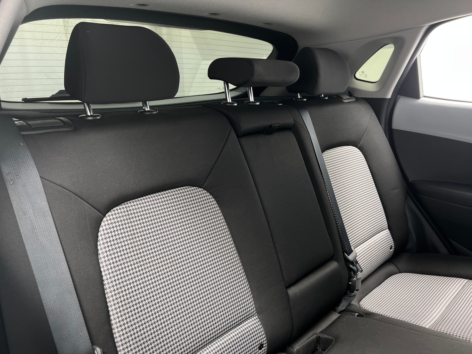 Thumbnail: 2021 Hyundai Kona - 6